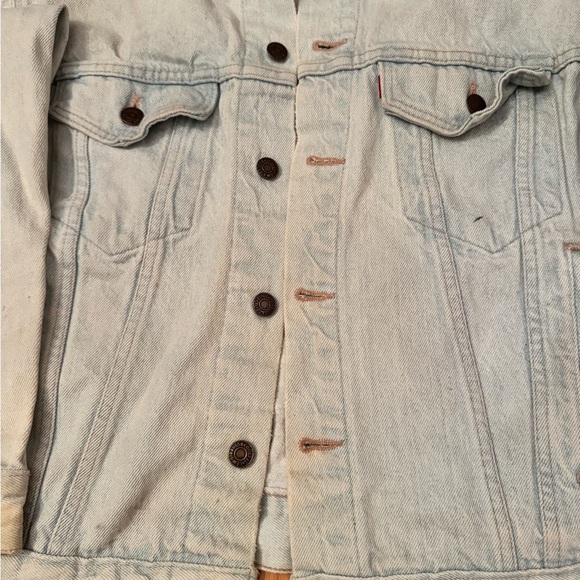Vintage 1990s Levi’s trucker style distressed / worn Jean jacket size Small - Picture 8 of 16